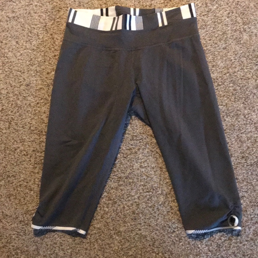 Lululemon crop pants